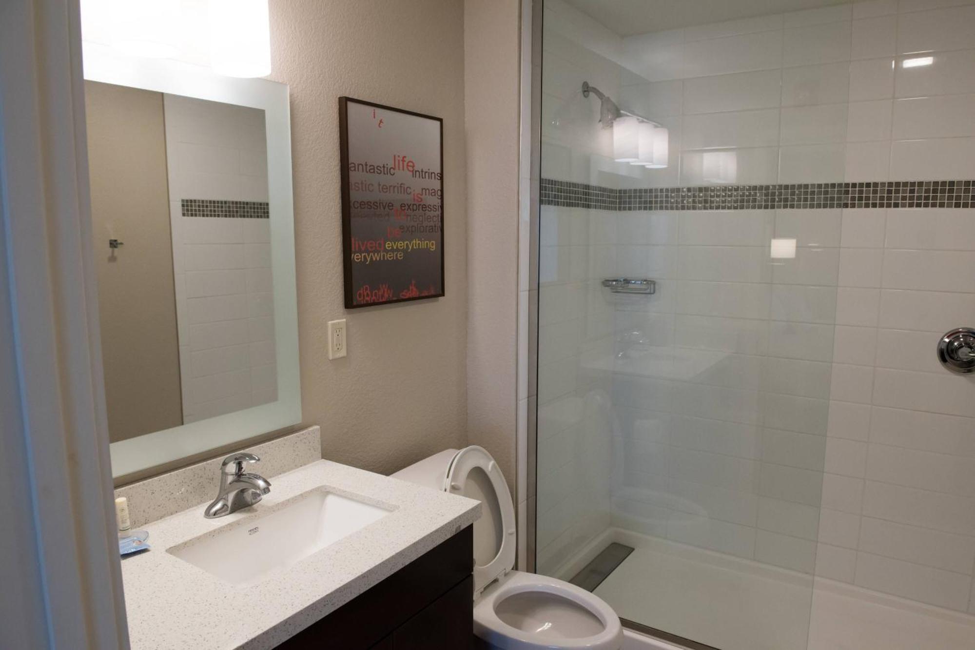 Towneplace Suites By Marriott Battle Creek Bagian luar foto