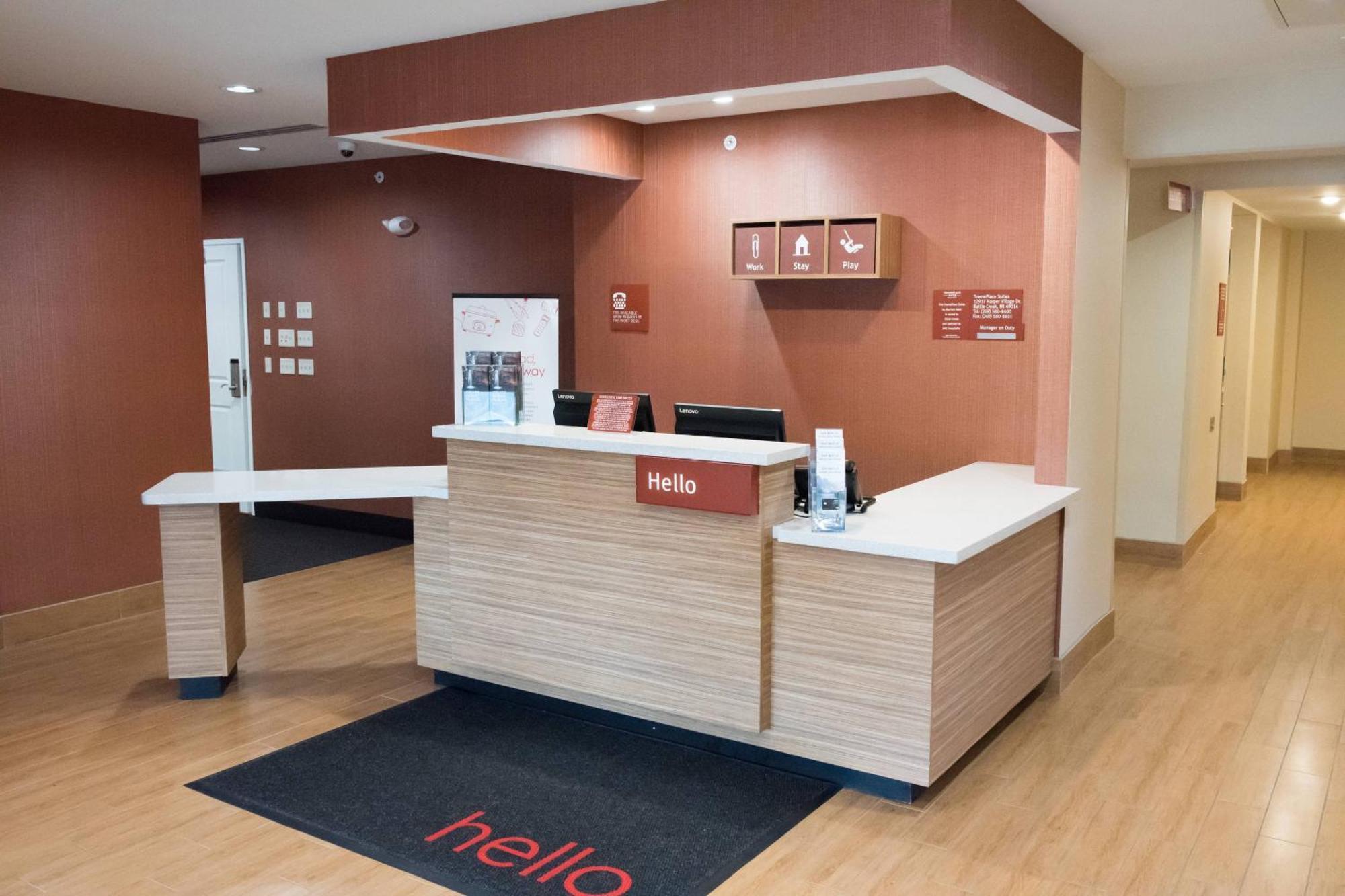 Towneplace Suites By Marriott Battle Creek Bagian luar foto