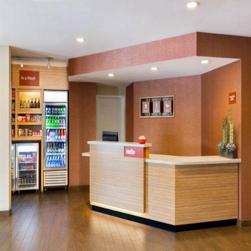 Towneplace Suites By Marriott Battle Creek Bagian luar foto